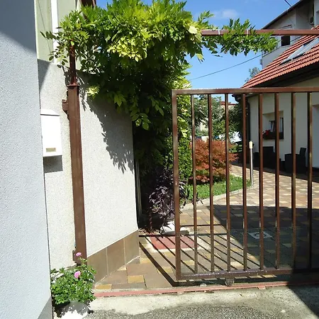 Apartment Spectre Zagreb Exterior photo